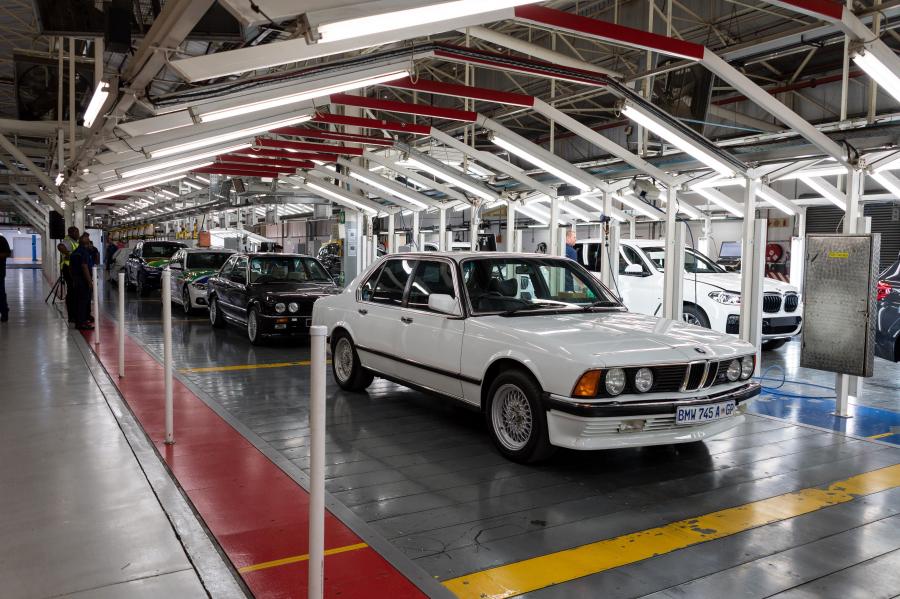 Детали создания BMW 530 MLE (E12) 1976 года  (ZA) (фото 49 из 95)
